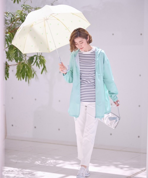 BELLUNA PLUS(ベルーナ)の「はっ水加工軽量パーカー(ポーチ付)(パーカー・レディース・カーキ/ベージュ/ラベンダー/ミント・X-LARGE/LARGE/MEDIUM/SMALL)」の19枚目の写真