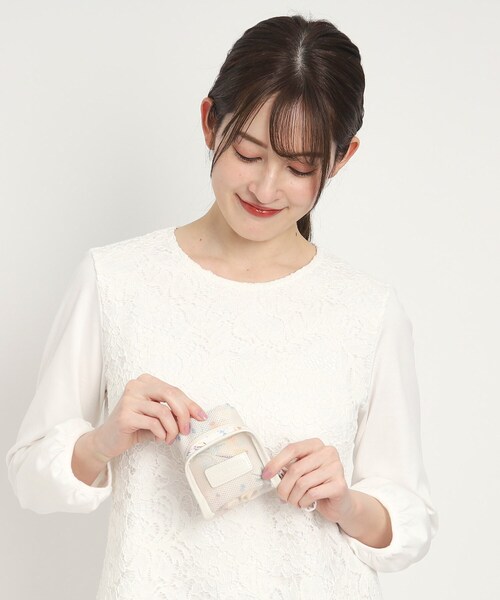 LAURA ASHLEY（ローラアシュレイ）の「スプリング ポージーズ柄 マーケットトート（エコバッグ/サブバッグ・レディース・アイボリー系/ブルー系その他2・00）」の4枚目の写真