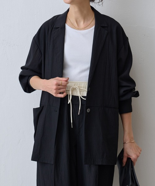 新品タグ付き 24ss ビアズリー 黒 シャツタンク 洗える　タンクトップ BEARDSLEY（ビアズリー）の「BEARDSLEYカップ付きタンク（タンクトップ