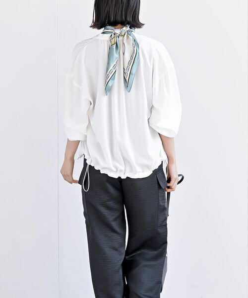 rps(アールピーエス)の「ノーカラーブラウスジャケット(ノーカラージャケット・レディース・オフホワイト/ブラック/カーキ/グレイッシュベージュ・フリー)」の18枚目の写真