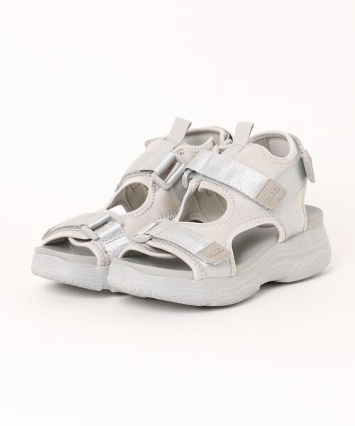 moz(モズ)の「厚底スポーツサンダル(サンダル・レディース・ブラック/ホワイト/グレー・LL/S/M/L)」の3枚目の写真