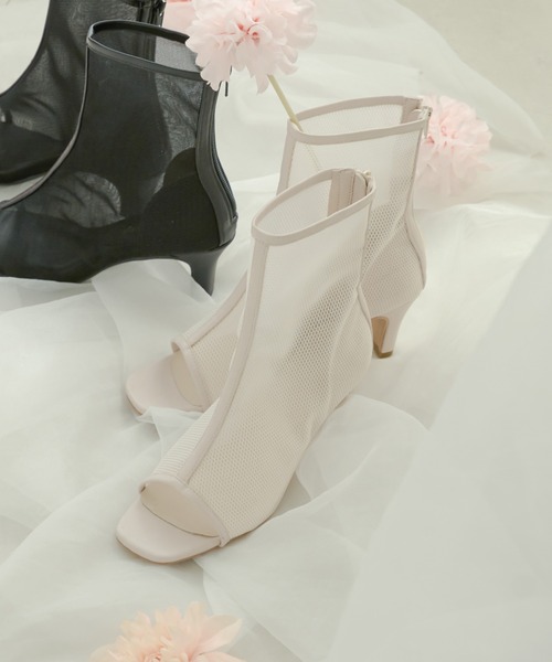 Ambre Neige(アンブルネージュ)の「シアーショートブーツ/WEB/EC限定商品(ブーツ・レディース・ブラック/アイボリー・LARGE/SMALL/MEDIUM/X-LARGE)」の2枚目の写真