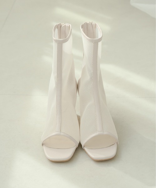 Ambre Neige(アンブルネージュ)の「シアーショートブーツ/WEB/EC限定商品(ブーツ・レディース・ブラック/アイボリー・LARGE/SMALL/MEDIUM/X-LARGE)」の11枚目の写真