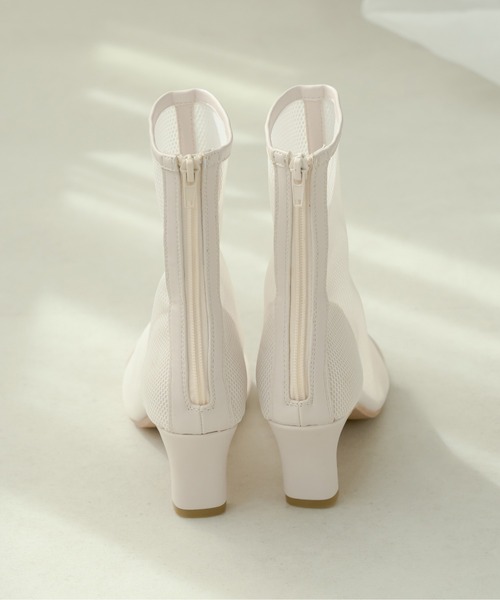 Ambre Neige(アンブルネージュ)の「シアーショートブーツ/WEB/EC限定商品(ブーツ・レディース・ブラック/アイボリー・LARGE/SMALL/MEDIUM/X-LARGE)」の13枚目の写真