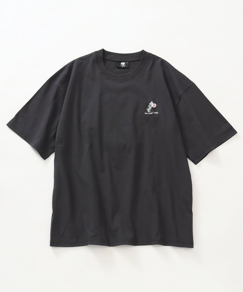 Tom&Jerry(トムアンドジェリー)の「【Tom & Jerry/トム & ジェリー】アートワークデザイン サガラ刺繍 ルーズ 半袖クルーネックTシャツ(Tシャツ/カットソー・メンズ・スミクロ/ブルー系その他/グリーン/オフホワイト・LL/M/L)」の5枚目の写真
