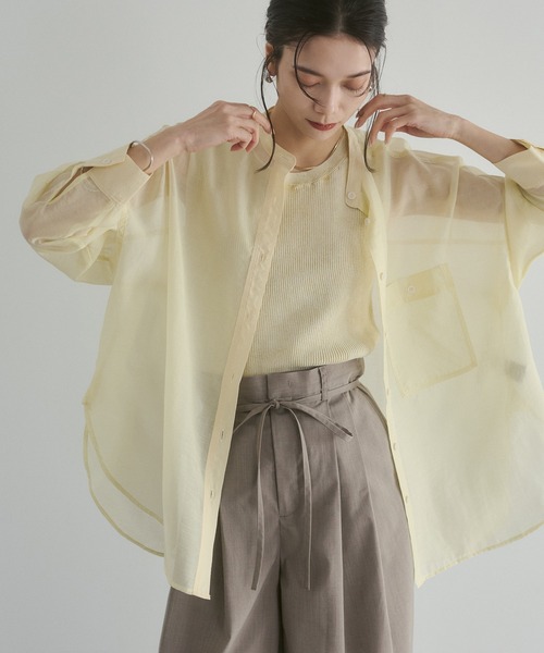 hunch(ハンチ)の「【WEB限定/別注】バンドカラー シアーシャツ(シャツ/ブラウス・レディース・カーキ/アイボリー/ブラウン/ライトグレー/ダークグレー/ラベンダー/ブルー/イエロー/ピンク・FREE)」の9枚目の写真