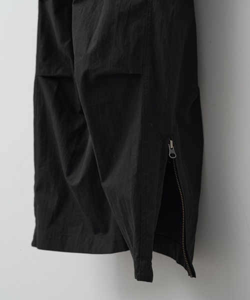 WHIMSIC(ウィムジック)の「【UNISEX/2サイズ展開】CVCタンカースジャンプスーツ(つなぎ/オールインワン・メンズ・ブラック・1/2)」の8枚目の写真
