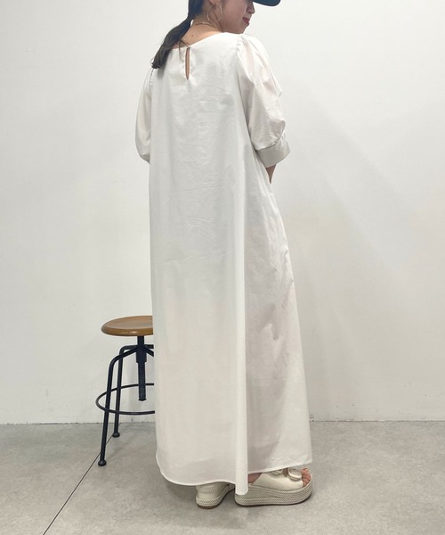 Omekashi（オメカシ）の「【WEB限定】【オケージョンにも使える！】ビッグスリーブワンピース（ワンピース・レディース・オフホワイト/ブラック/ピンク・36/38）」の10枚目の写真