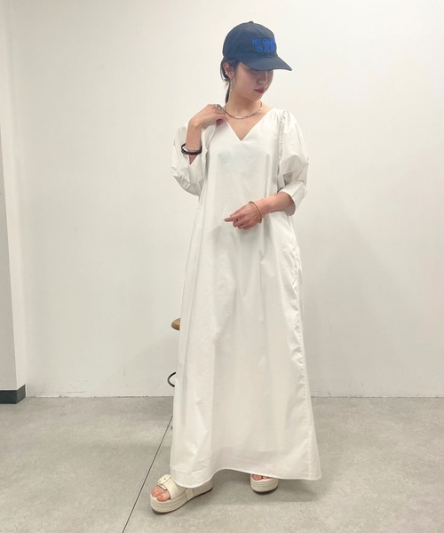 Omekashi（オメカシ）の「【WEB限定】【オケージョンにも使える！】ビッグスリーブワンピース（ワンピース・レディース・オフホワイト/ブラック/ピンク・36/38）」の5枚目の写真