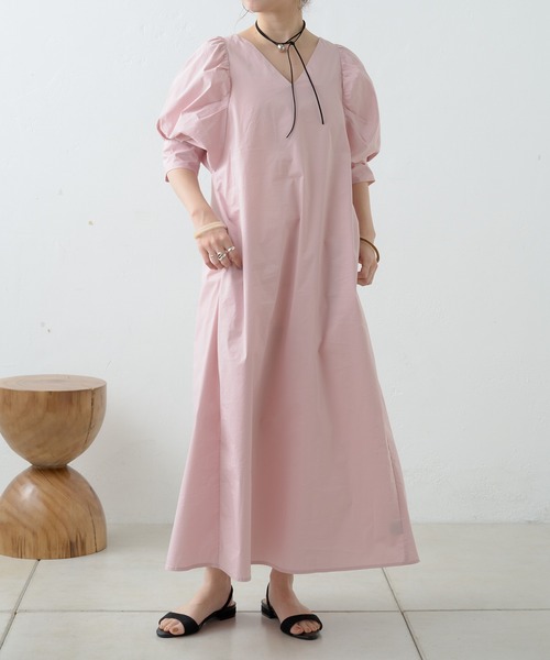 Omekashi（オメカシ）の「【WEB限定】【オケージョンにも使える！】ビッグスリーブワンピース（ワンピース・レディース・オフホワイト/ブラック/ピンク・36/38）」の16枚目の写真