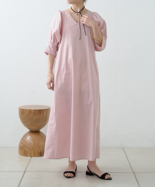 Omekashi（オメカシ）の「【WEB限定】【オケージョンにも使える！】ビッグスリーブワンピース（ワンピース・レディース・オフホワイト/ブラック/ピンク・36/38）」の17枚目の写真