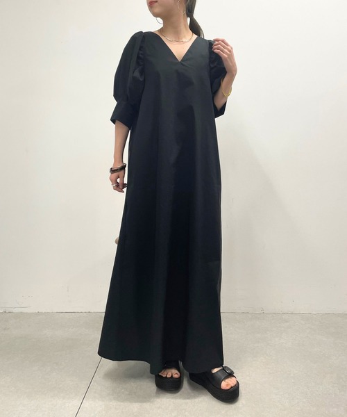 Omekashi（オメカシ）の「【WEB限定】【オケージョンにも使える！】ビッグスリーブワンピース（ワンピース・レディース・オフホワイト/ブラック/ピンク・36/38）」の14枚目の写真