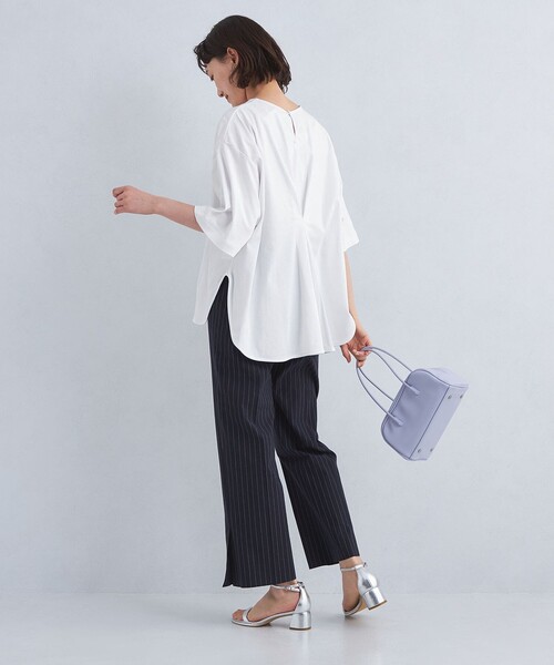 green label relaxing（グリーンレーベルリラクシング）の「KOKAGE タック ラウンドヘム プルオーバー カットソー -接触冷感・UVカット-（Tシャツ/カットソー・レディース・ベージュ/ネイビー/オフホワイト/ブラック・FREE）」の6枚目の写真