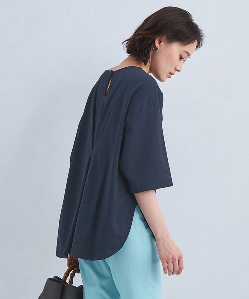 green label relaxing（グリーンレーベルリラクシング）の「KOKAGE タック ラウンドヘム プルオーバー カットソー -接触冷感・UVカット-（Tシャツ/カットソー・レディース・ベージュ/ネイビー/オフホワイト/ブラック・FREE）」の22枚目の写真