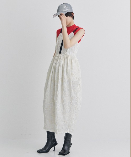 VIVIANO（ヴィヴィアーノ）の「【VIVIANO/ヴィヴィアーノ】スパンコールキャップ（キャップ・レディース・シルバー・FREE）」の2枚目の写真