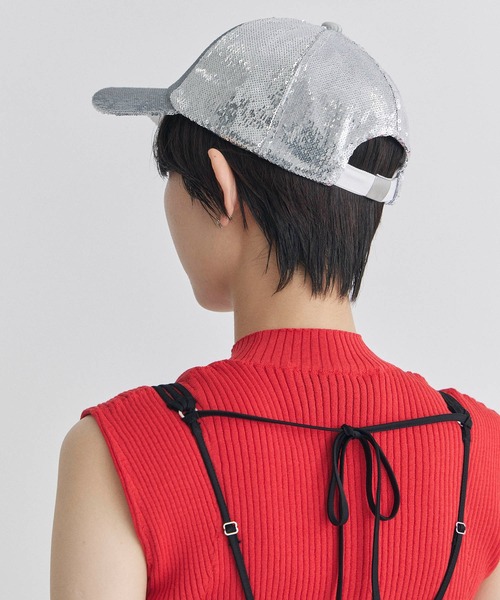 VIVIANO（ヴィヴィアーノ）の「【VIVIANO/ヴィヴィアーノ】スパンコールキャップ（キャップ・レディース・シルバー・FREE）」の4枚目の写真