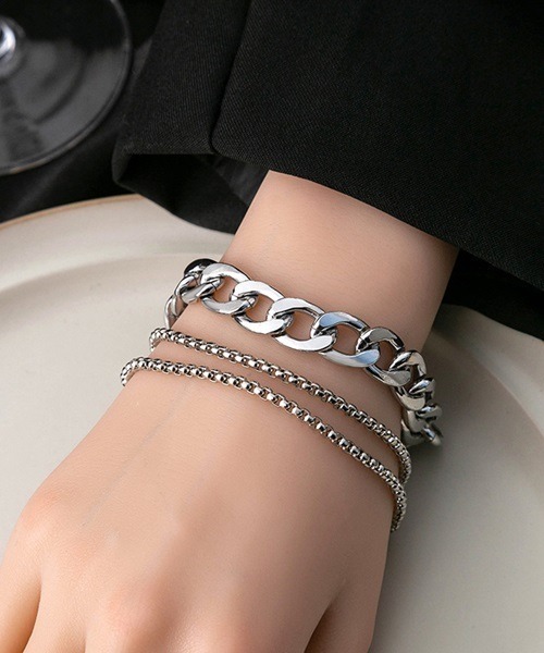 PARKS TOKYO SELECT(パークストウキョウセレクト)の「ダブルチェーンブレスレット(ブレスレット・レディース・シルバー・FREE)」の1枚目の写真