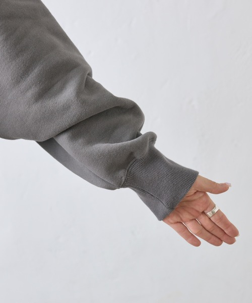 PUAL CE CIN（ピュアルセシン）の「裏起毛シンプルスウェットプルオーバー（スウェット・レディース・チャコールグレー/グレイッシュベージュ/オートミール/モカ・FREE）」の9枚目の写真