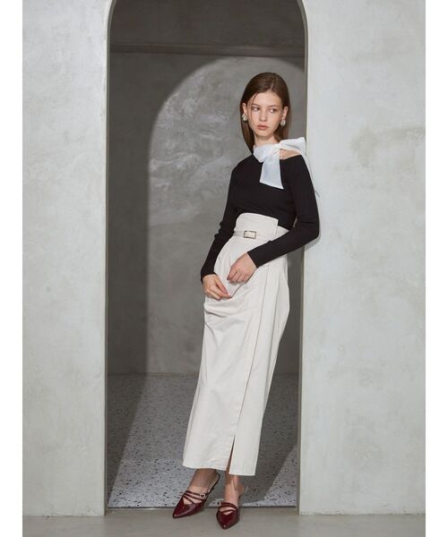 MERCURYDUO（マーキュリーデュオ）の「サイドリボンニット（ニット/セーター・レディース・ブラック/オフホワイト/ブラウン・FREE）」の7枚目の写真