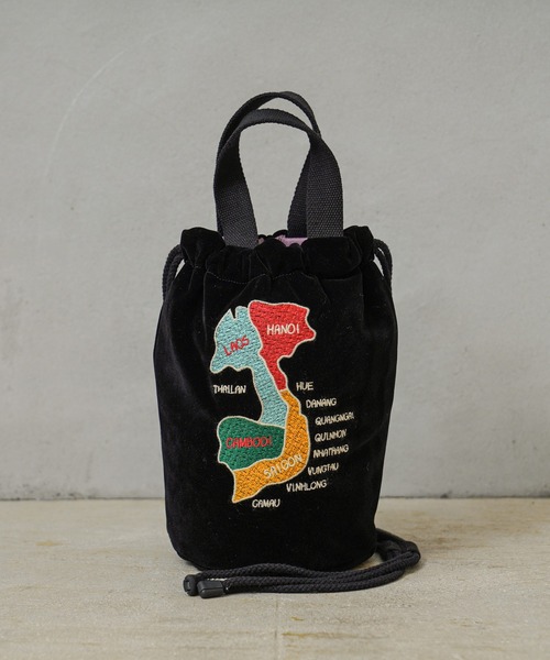 HOUSTON(ヒューストン)の「HOUSTON ヒューストン 6875 VELVETEEN EFFECT BAG 刺繍別珍 エフェクツバッグ「MAP」(ショルダーバッグ・メンズ・ブラック/ロイヤルブルー/マルーン・FREE)」の1枚目の写真