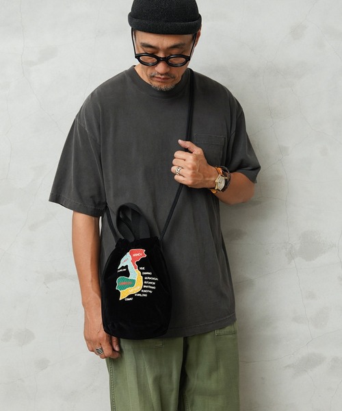 HOUSTON(ヒューストン)の「HOUSTON ヒューストン 6875 VELVETEEN EFFECT BAG 刺繍別珍 エフェクツバッグ「MAP」(ショルダーバッグ・メンズ・ブラック/ロイヤルブルー/マルーン・FREE)」の10枚目の写真