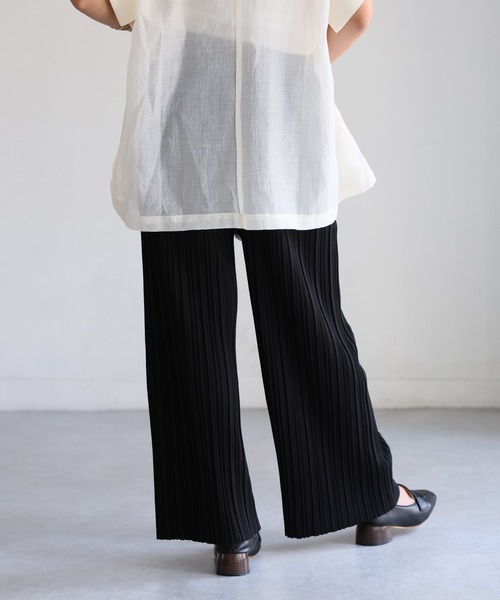 Riberry（リベリー）の「ウエストゴムプリーツセミワイドパンツ（その他パンツ・レディース・ブラック×ホワイト/ブラック/カーキ/ホワイト×ブラック/グレイッシュベージュ/グリーン/ブラウン/モカ/チャコールグレー/アイボリー・MEDIUM）」の17枚目の写真