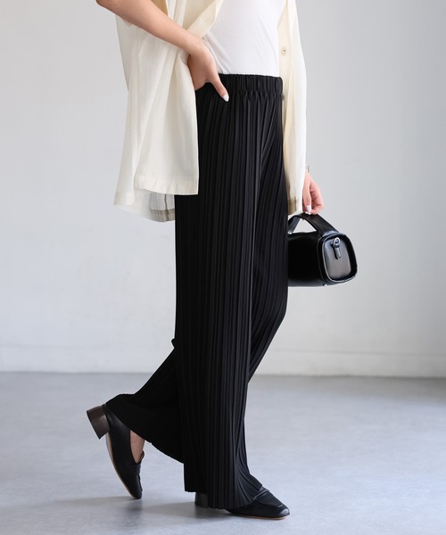 Riberry（リベリー）の「ウエストゴムプリーツセミワイドパンツ（その他パンツ・レディース・ブラック×ホワイト/ブラック/カーキ/ホワイト×ブラック/グレイッシュベージュ/グリーン/ブラウン/モカ/チャコールグレー/アイボリー・MEDIUM）」の20枚目の写真