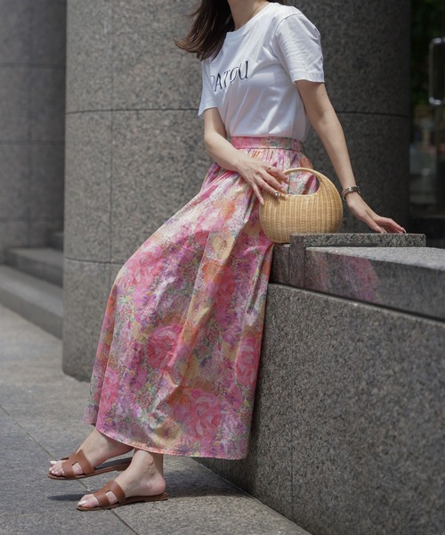HUIT bouquet（ユイット）の「ギャザー フレアスカート Made with Liberty Fabric HUIT（スカート・レディース・ピンク/ブルー・S/M）」の8枚目の写真