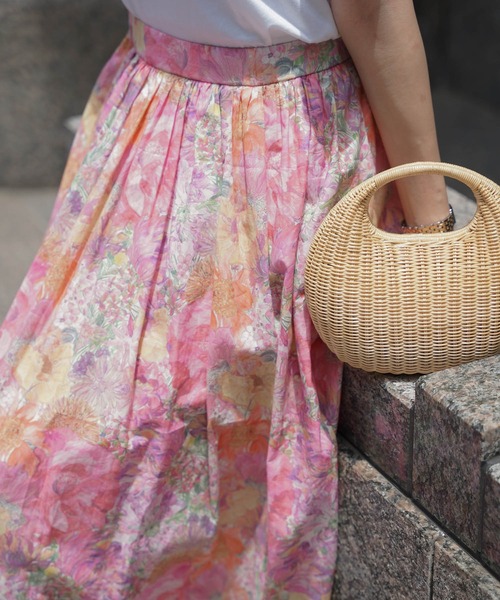 HUIT bouquet（ユイット）の「ギャザー フレアスカート Made with Liberty Fabric HUIT（スカート・レディース・ピンク/ブルー・S/M）」の9枚目の写真