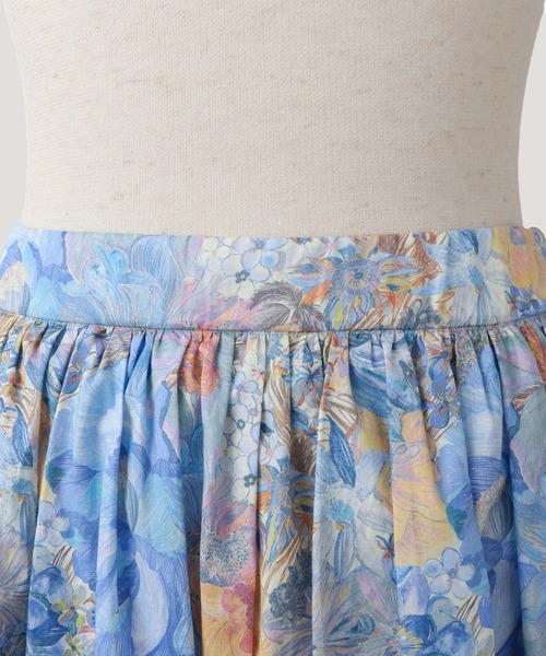 HUIT bouquet（ユイット）の「ギャザー フレアスカート Made with Liberty Fabric HUIT（スカート・レディース・ピンク/ブルー・S/M）」の13枚目の写真