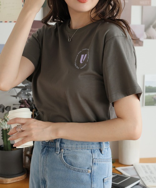 Girly Doll(ガーリードール)の「オリジナルプリントロゴTシャツ(Tシャツ/カットソー・レディース・ダークグレー/ピンク/ベージュ・F)」の11枚目の写真