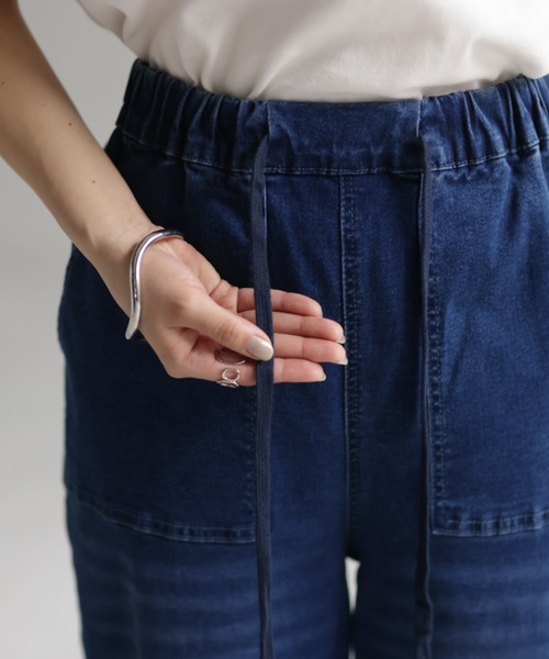 HUG.U（ハグユー）の「選べる裏地デニム（デニムパンツ・レディース・インディゴブルー/ダークインディゴブルー/ライトインディゴブルー/ブルー系その他/ライトブルー/ブルー系その他2・M(レギュラー丈)/M(トール丈)/L(レギュラー丈)/L(トール丈)）」の13枚目の写真