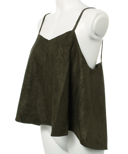 CIAOPANIC（チャオパニック）の「【Ciaopanic】　スエードキャミソール（シャツ/ブラウス・レディース・キャメル/カーキ/ベージュ・FREE）」の4枚目の写真