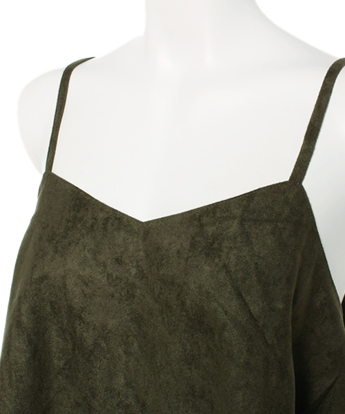 CIAOPANIC（チャオパニック）の「【Ciaopanic】　スエードキャミソール（シャツ/ブラウス・レディース・キャメル/カーキ/ベージュ・FREE）」の6枚目の写真