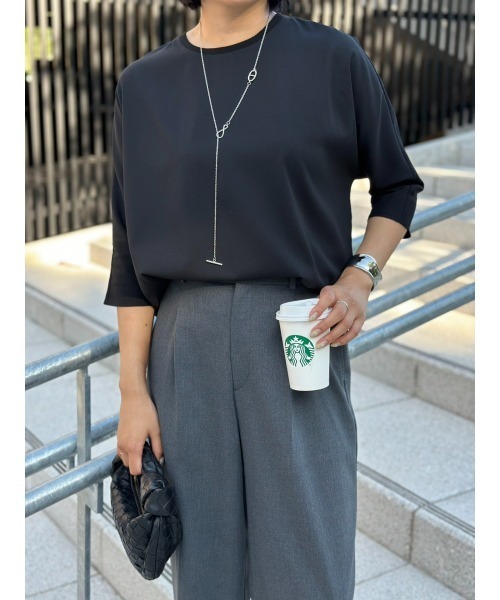 Emma Taylor（エマテイラー）の「バッグジップジョーゼットハーフスリーブTブラウス（シャツ/ブラウス・レディース・ホワイト/ベージュ/ブラック・FREE）」の4枚目の写真