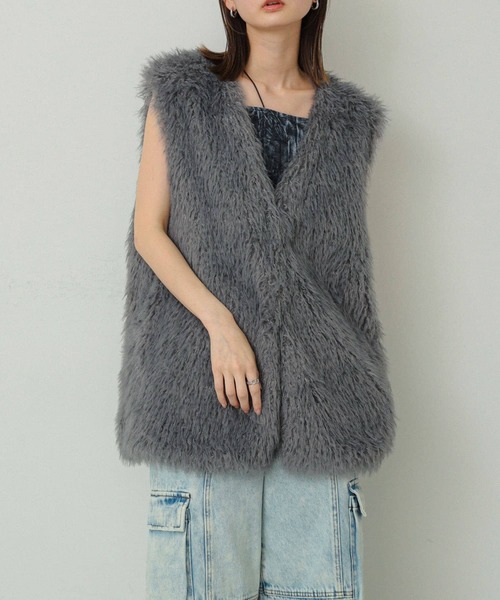 SENSE OF PLACE by URBAN RESEARCH(センスオブプレイスバイアーバンリサーチ)の「ロングファーベスト(ベスト・レディース・ブラウン/アイボリー/グレー・ONE)」の10枚目の写真
