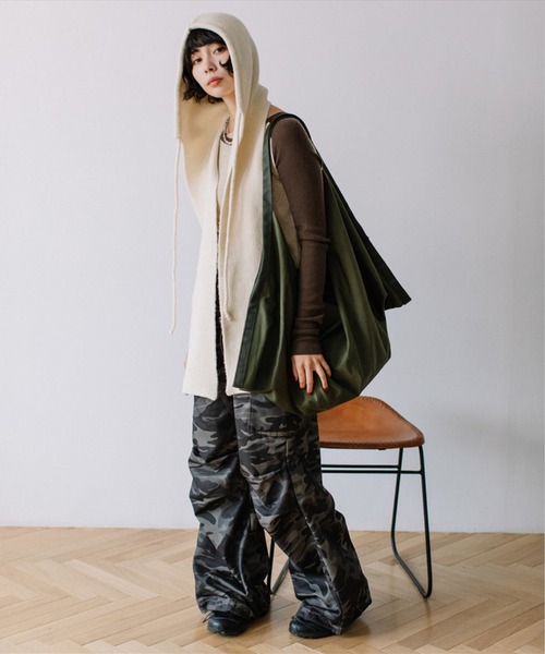 SUWDEE(スーディー)の「nylon big bag(トートバッグ・レディース・ブラック・FREE)」の3枚目の写真