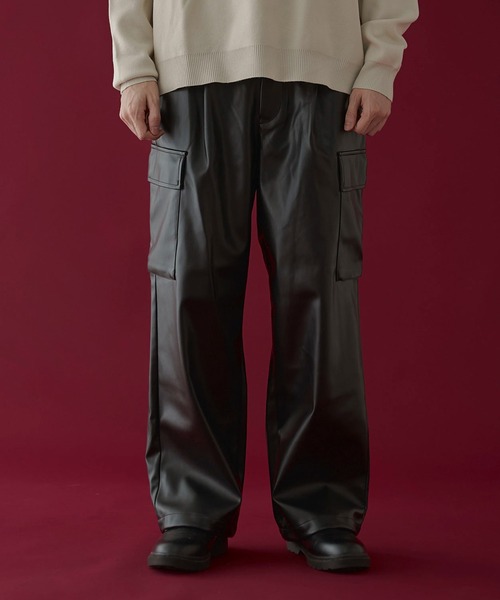 LUCY（ルーシー）の「LUCY/エコレザーカーゴスラックス（スラックス・メンズ・ブラック・LARGE/MEDIUM）」の3枚目の写真