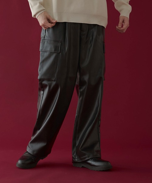 LUCY（ルーシー）の「LUCY/エコレザーカーゴスラックス（スラックス・メンズ・ブラック・LARGE/MEDIUM）」の5枚目の写真