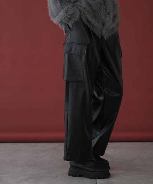 LUCY（ルーシー）の「LUCY/エコレザーカーゴスラックス（スラックス・メンズ・ブラック・LARGE/MEDIUM）」の18枚目の写真