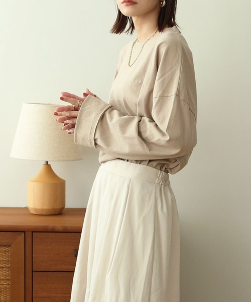 NOAHL（ノアル）の「【NOAHL】ヴィンテージライク刺繍ロンT（Tシャツ/カットソー・レディース・オフホワイト/ブルーグレー/キナリ/モカ/チャコール/ブラウン/ライトグリーン・S/FREE）」の12枚目の写真