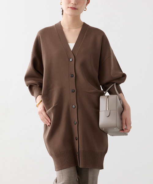 VERMEIL par iena(ヴェルメイユパーイエナ)の「ダブルニットtuck ロングカーディガン(カーディガン/ボレロ・レディース・ブラック/キャメル/レッド・FREE)」の2枚目の写真