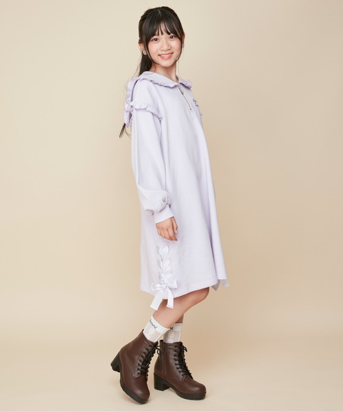 JENNI love(ジェニィラブ)の「【コットン100%】すそレースアップセーラーワンピ(ワンピース・キッズ・ブラック/ラベンダー・130cm/140cm/160cm/150cm)」の10枚目の写真
