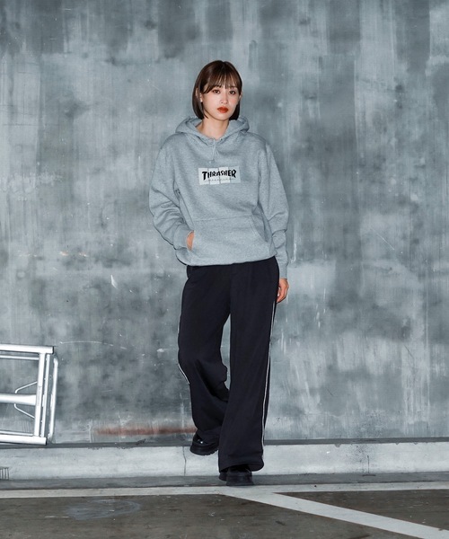 THRASHER(スラッシャー)の「4C BOX LOGO HOODIE SWEAT PARKA/スラッシャー4カラーボックスロゴプリントストリートサイジングプルオーバーフーディ(パーカー・メンズ・ブラック系その他/グレー系その他2/ブラック系その他2/グレー系その他・XX-LARGE/X-LARGE/LARGE/MEDIUM)」の5枚目の写真