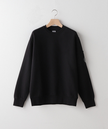 【C.P. Company / シーピーカンパニー】CREW NECK BRSD EMRZD DGNL FLEECE