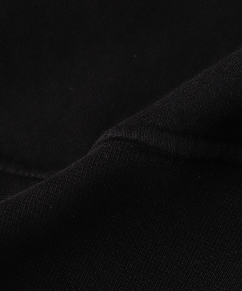 C.P. COMPANY(シーピーカンパニー)の「【C.P. Company / シーピーカンパニー】CREW NECK BRSD EMRZD DGNL FLEECE(スウェット・メンズ・ブラック・SMALL/MEDIUM)」の13枚目の写真