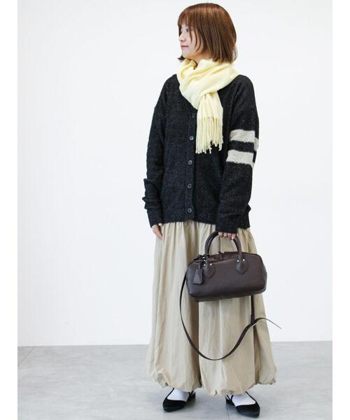 Lugnoncure（ルノンキュール）の「ラメシャギー袖ラインカーディガン（カーディガン/ボレロ・レディース・オフホワイト/ブラック/グレー・F）」の5枚目の写真
