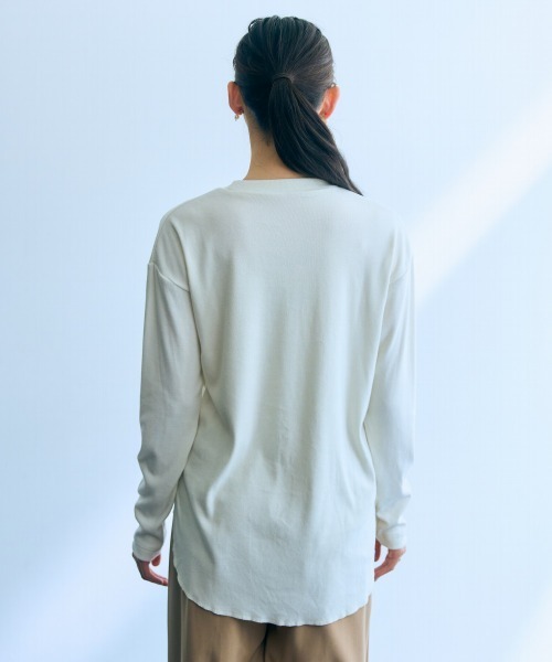 slattgir(スラットジール)の「高身長 カットリブプルオーバー(トールサイズ)Essenave(Tシャツ/カットソー・レディース・アイボリー/グレー・M/L/LL/3L)」の21枚目の写真