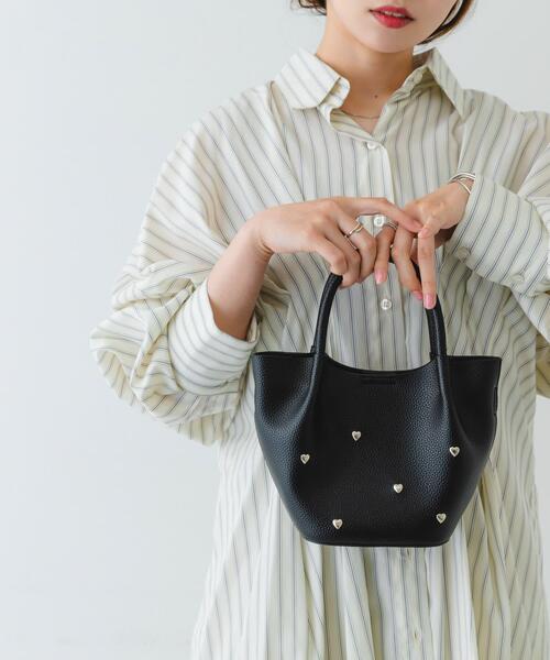 RODE SKO(ロデスコ)の「ハートスタッズショルダーバッグ(ショルダーバッグ・レディース・ブラック/グレー系その他/グレー・ONE)」の13枚目の写真