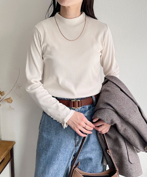 fredy emue（フレディエミュ）の「袖口パールリブモックネックプルオーバー（その他トップス・レディース・ブラック/オフホワイト/キャメル/ライトグレー・38）」の10枚目の写真